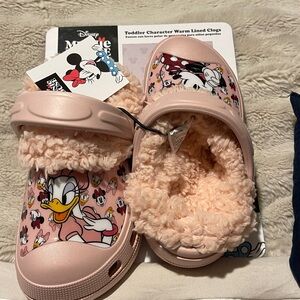 Disney Minnie Mouse Blush Pink Fuzzy Clogs